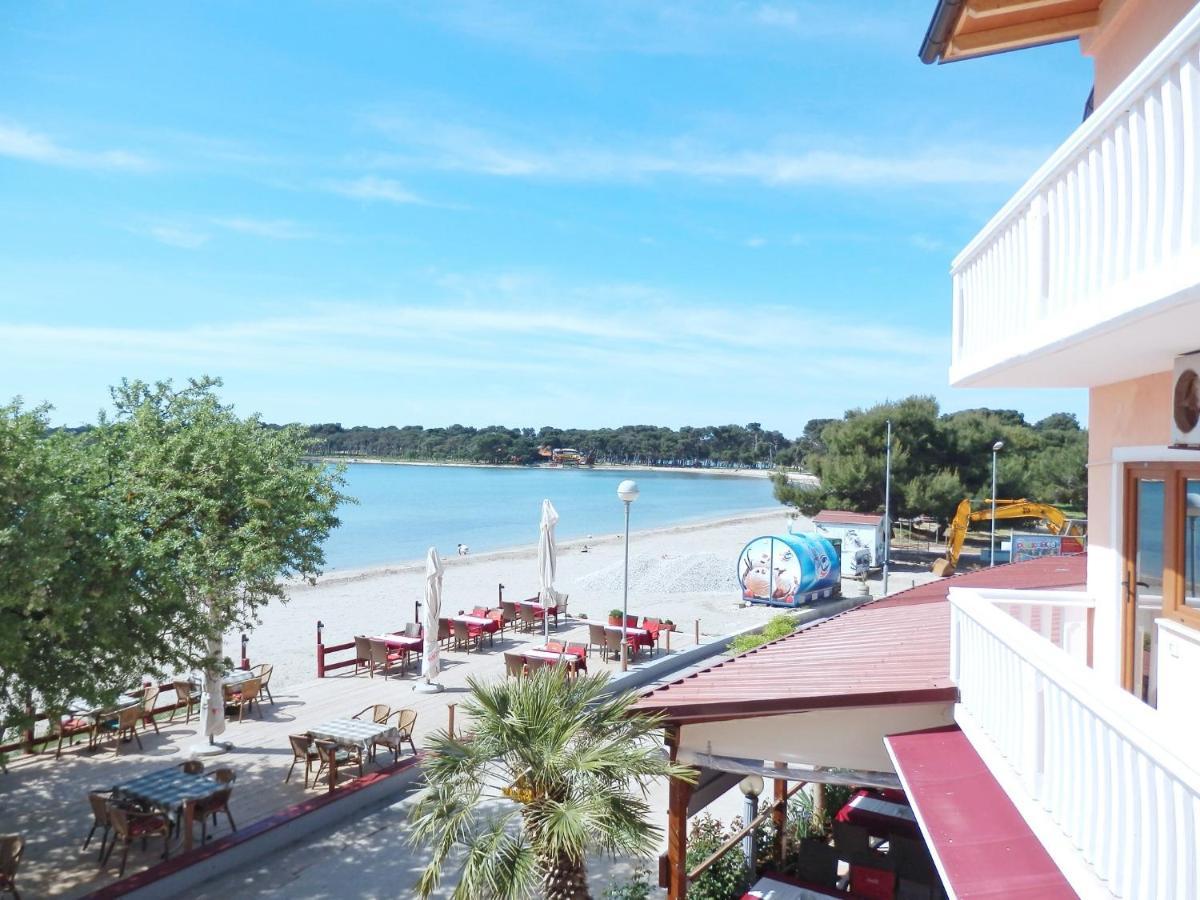 Idila Sea Front Apartments 梅杜林 外观 照片
