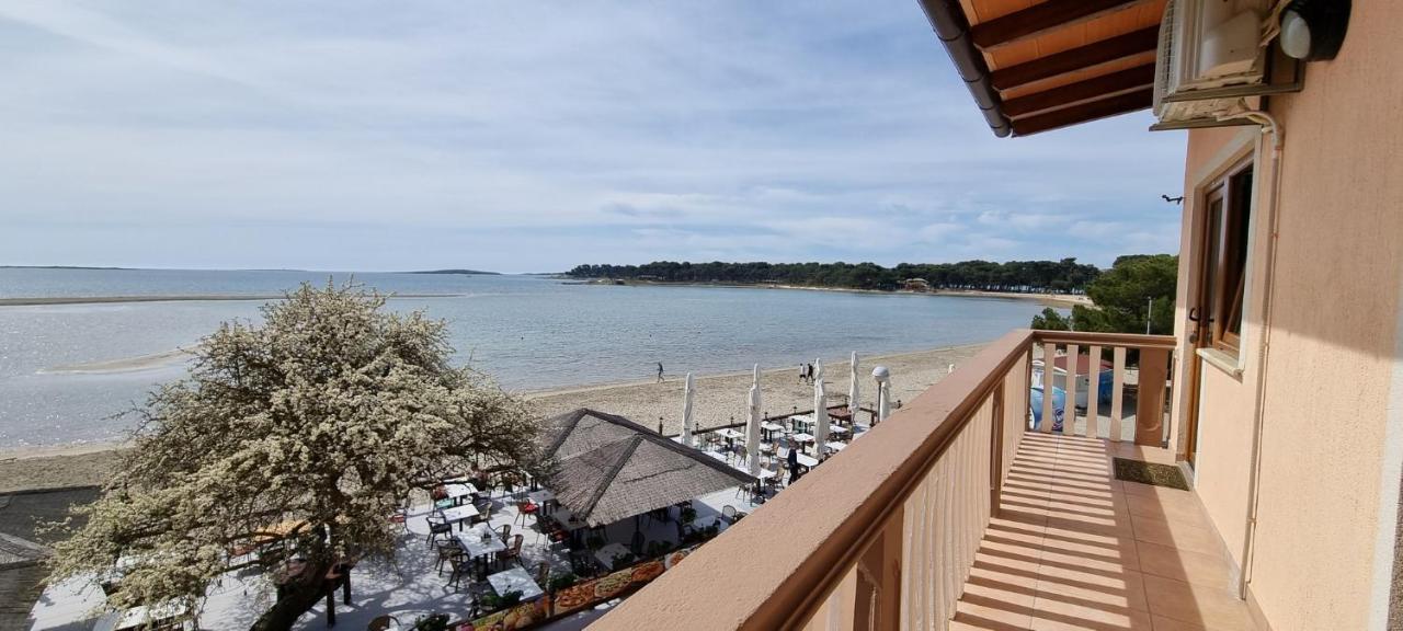 Idila Sea Front Apartments 梅杜林 外观 照片